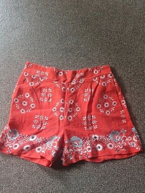Ann Taylor Shorts Bandanna Style Pull On Elastic /Fitted Waist Side Pockets 2